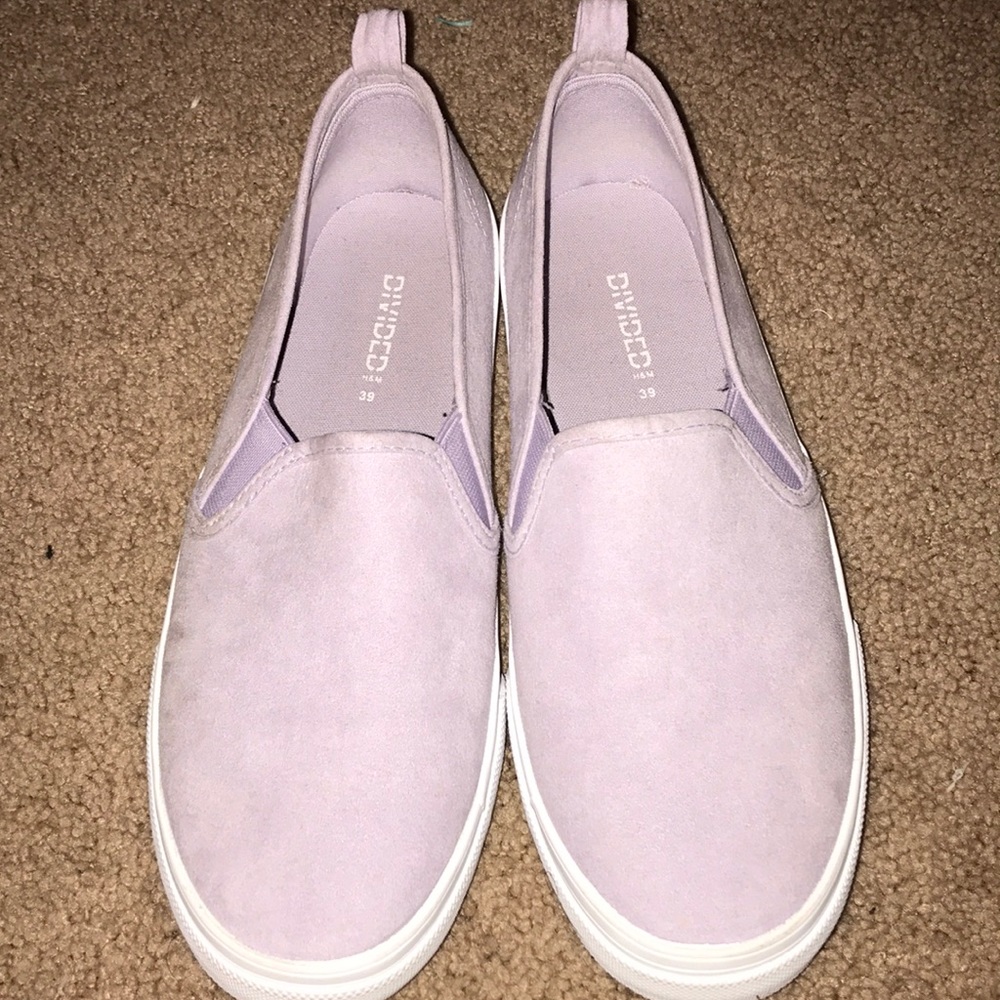 H&M light purple slip-on shoes